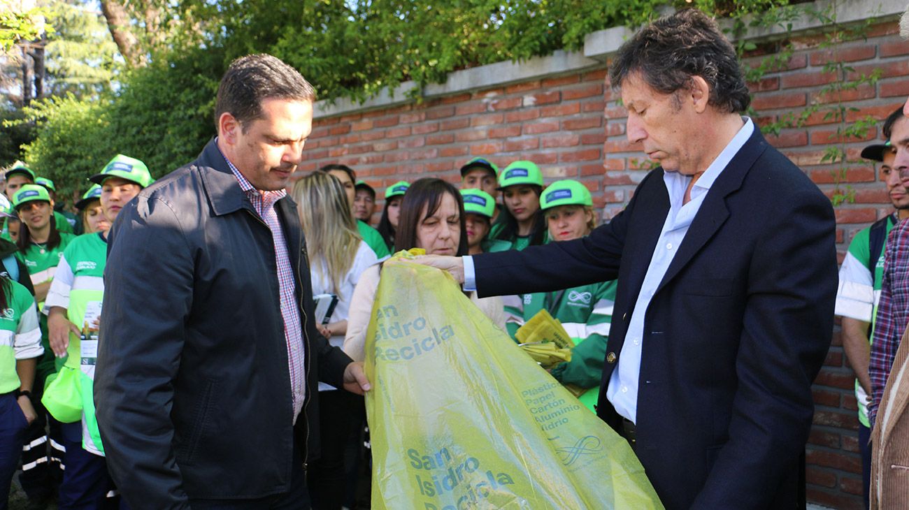 Las bolsas amarillas son para depositar elementos reciclables