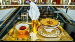 ¿Probarías un capuchino sazonado con oro?