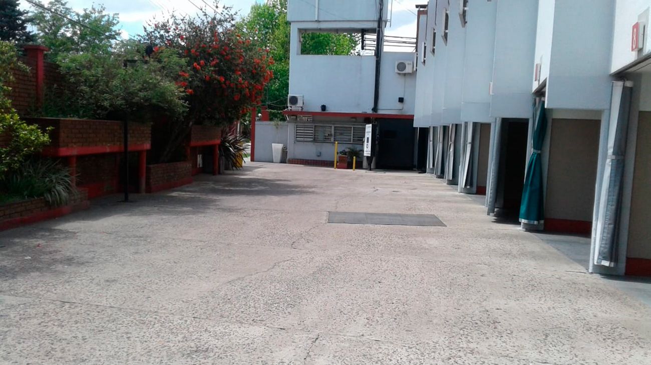 La policía detuvo al principal sospechoso de la muerte de una mujer embarazada de seis meses que ocurrió en el hotel alojamiento Susurros en Florencio Varela