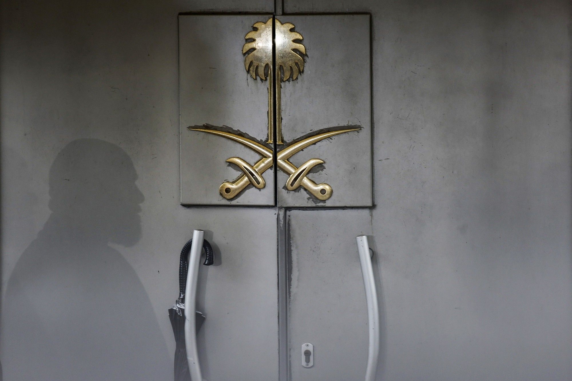 New Khashoggi Disappearance Narrative Weighed as Pompeo Arrives