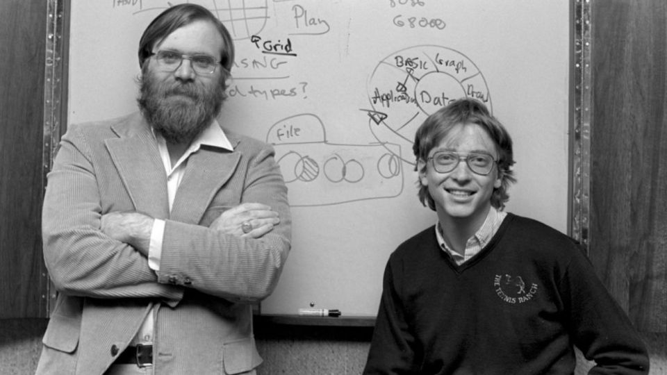 Bill Gates, con quien se peleó en los años 80, despidió a Allen como "uno de sus amigos más cercanos". "La computación personal nunca habría existido sin él", reconoció Gates.