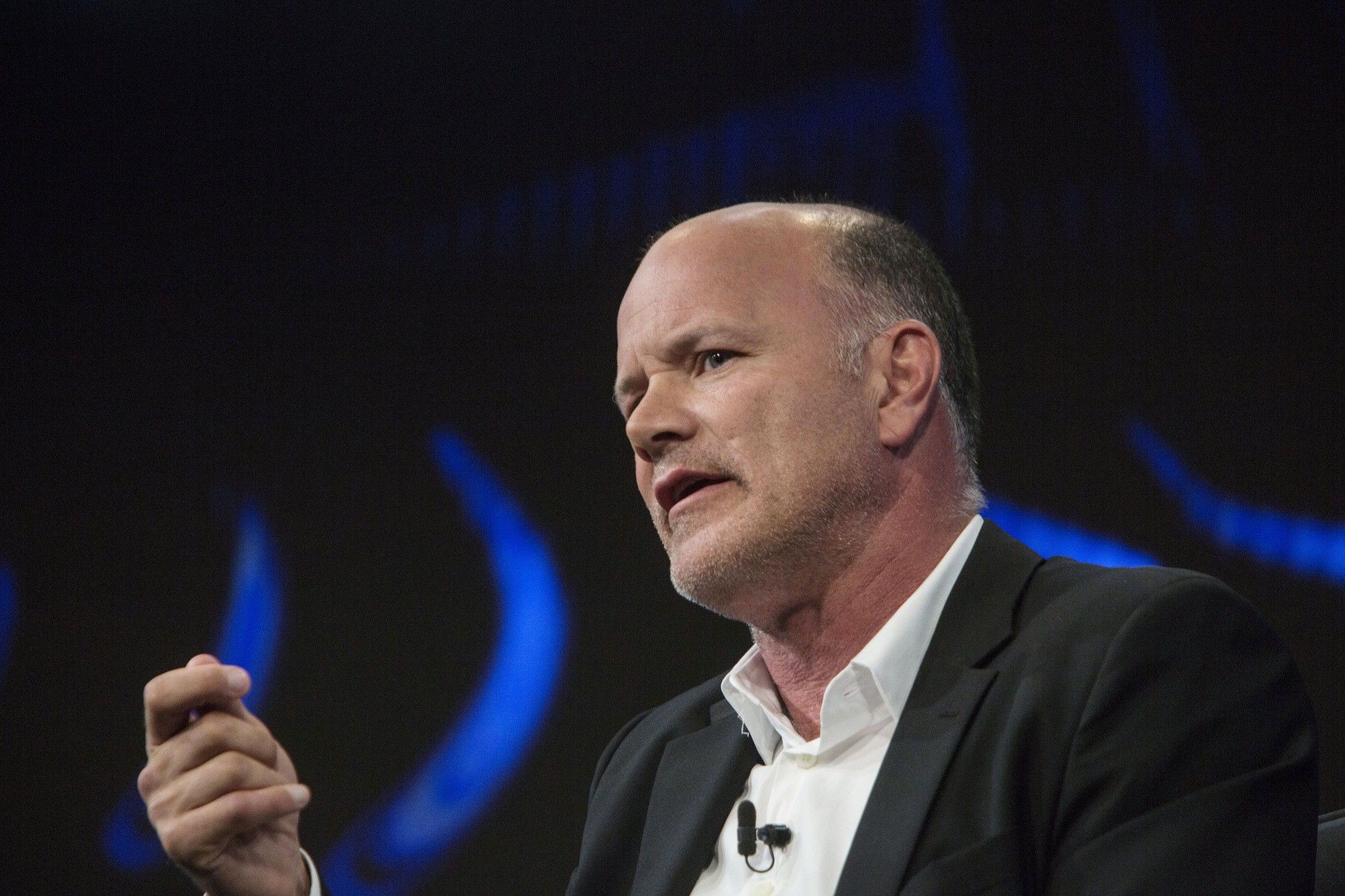 Forget Goldman, Novogratz Says He’s Building `Drexel of Crypto'