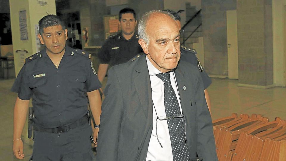 Carzoglio. Un juez que piensa que medios y periodistas conspiran en su contra.