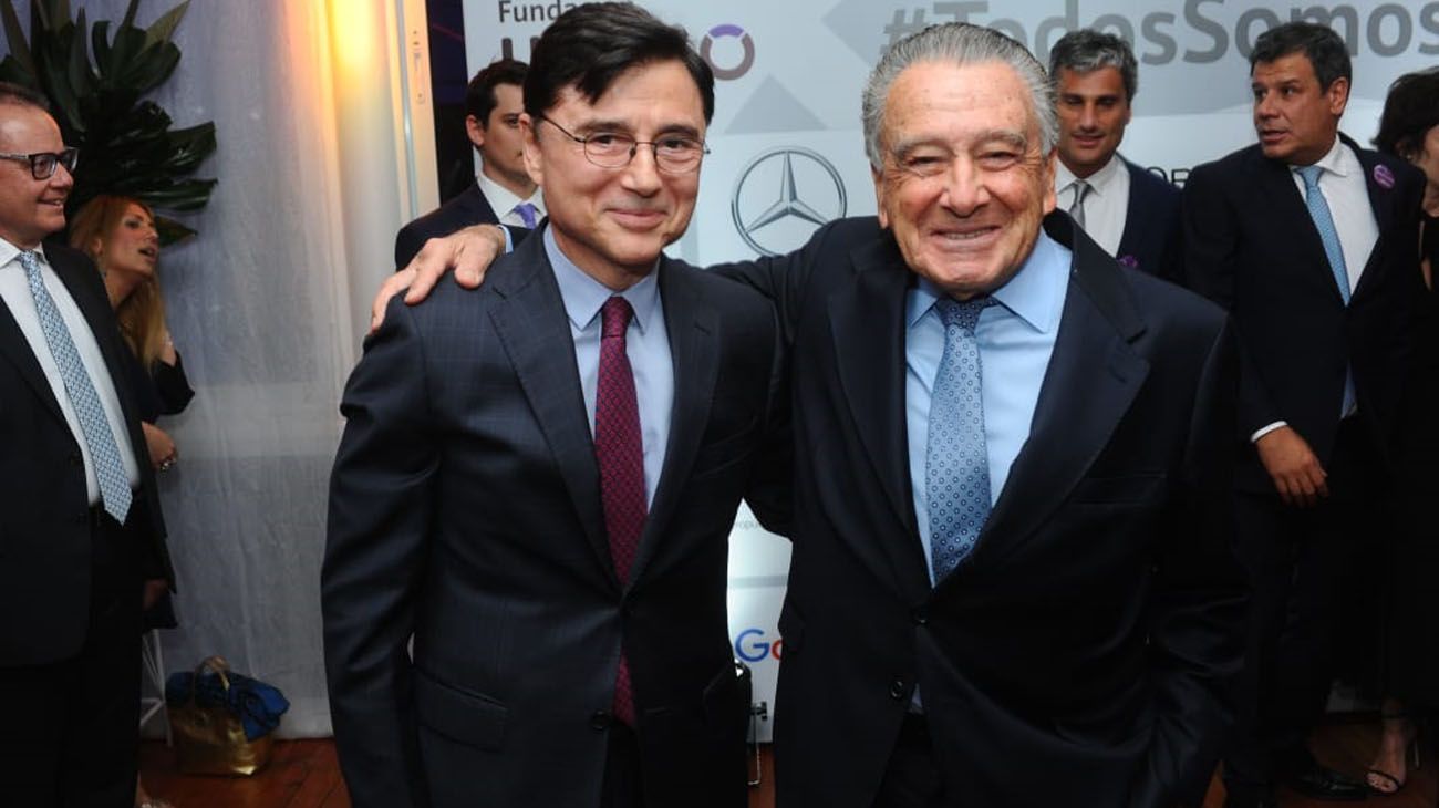 Jorge Fontevecchia y Eduardo Eurnekian, presentes en la Cena Anual de la Fundación INECO realizada en en el Yatch Club de Puerto Madero.