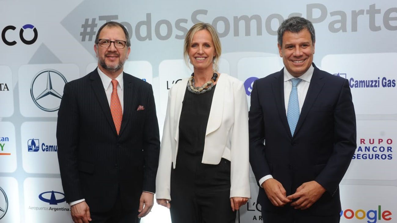 La Directora Ejecutiva de la Fundación INECO, Dra. Teresa Torralva y el presidente de la misma, Facundo Manes en la Cena Anual.