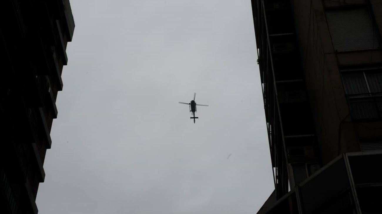 Varios helicópteros custodian la zona del Congreso.