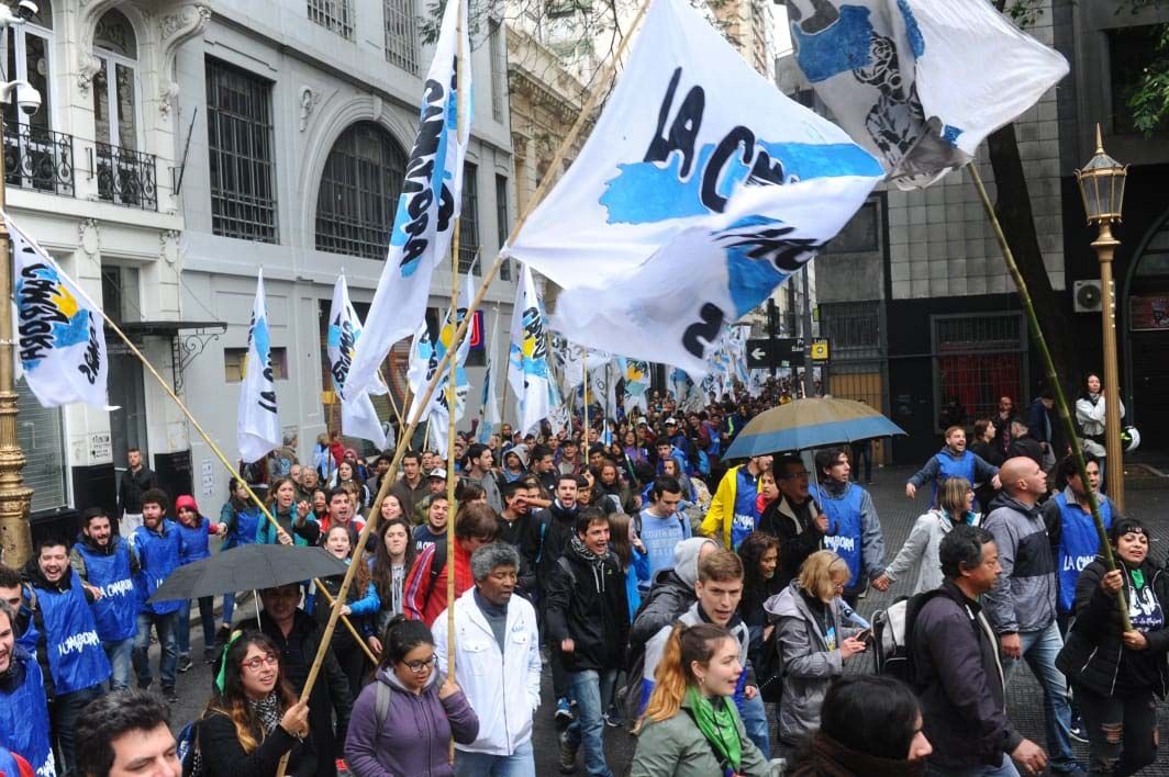  Incidentes en el congreso durante la votación del presupuesto.