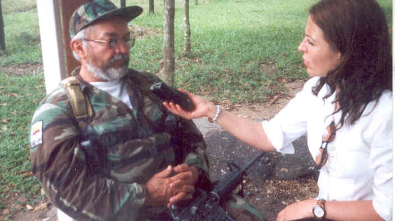 Colombia, Los Pozos, Karen Marón entrevista a Raúl-Reyes, Comandante de las FARC.