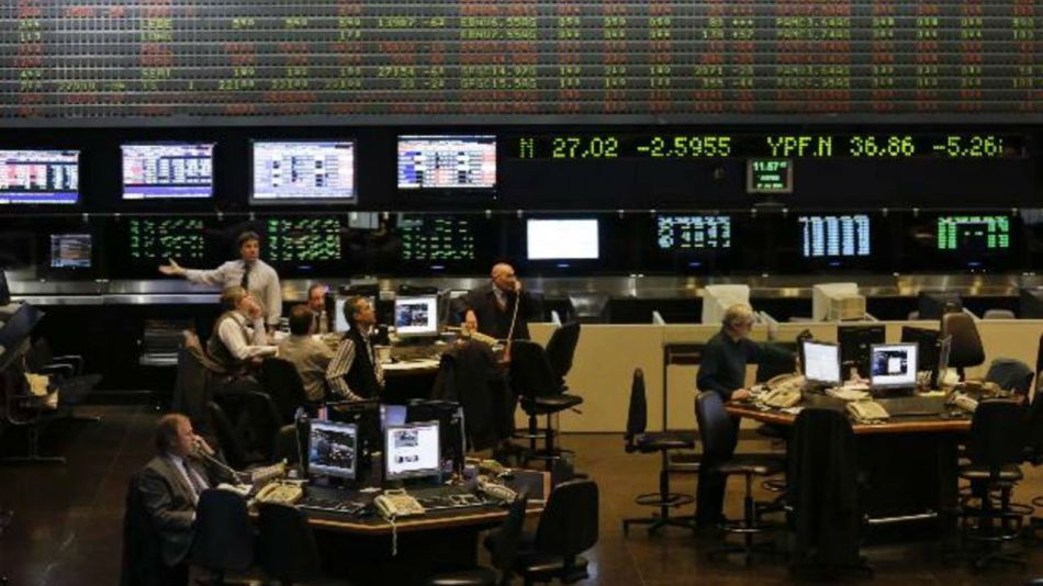 Cae la Bolsa porteña a tono con los mercados globales