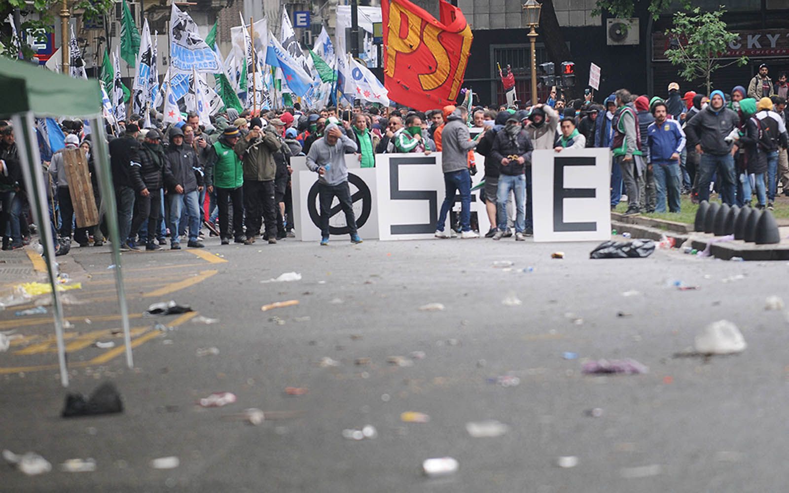 Incidentes en el congreso durante la votación del presupuesto