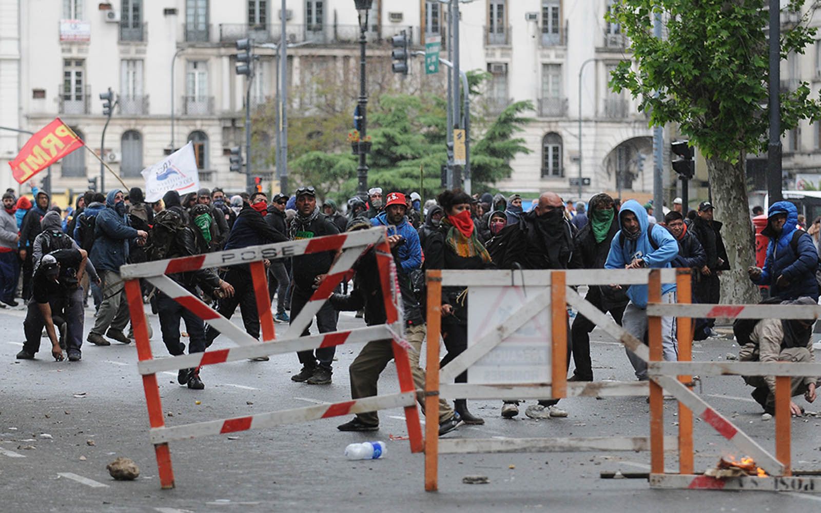 Incidentes en el congreso durante la votación del presupuesto