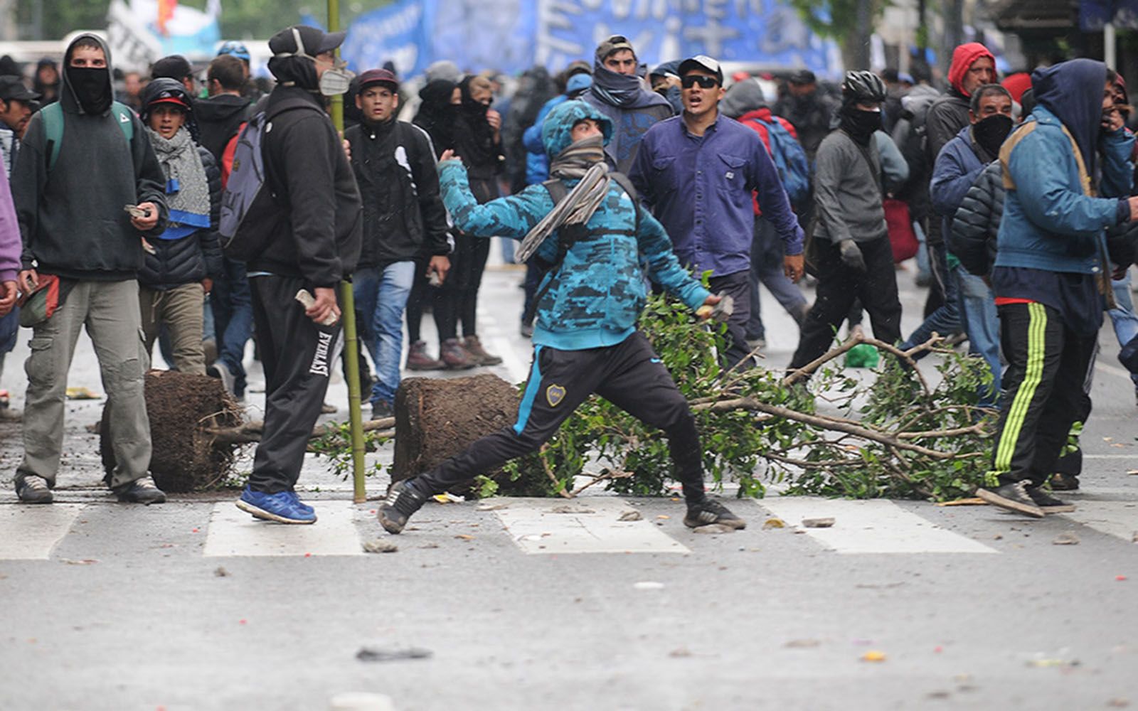 Incidentes en el congreso durante la votación del presupuesto