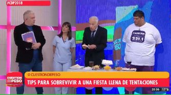 Cómo evitar comer en exceso en una fiesta