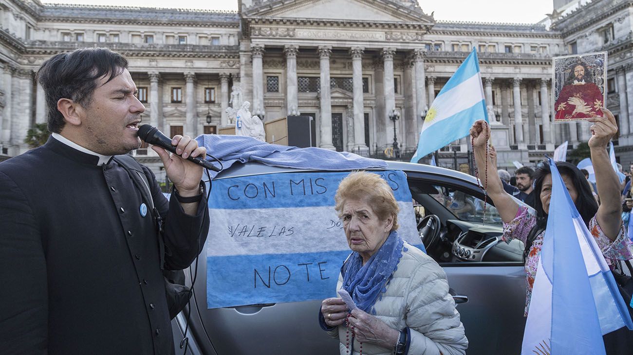 Agrupaciones religiosas se juntaron en congreso en contra de la ley de Educacion Sexual Integral