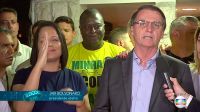 Jair Bolsonaro, en la puerta de su casa, en su segundo discurso como presidente electo de Brasil.