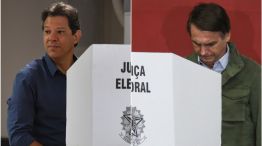 Elecciones en Brasil. Fernando Haddad y Jair Bolsonaro durante la votación.