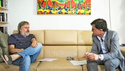 Diálogo. Slavoj Zizek con Jorge Fontevecchia. Hablaron de los populismos, el avance de China, su discusión con el feminismo y el rol de las redes en la época actual.