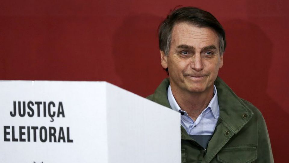 Bolsonaro, votando en la segunda vuelta en Brasil.