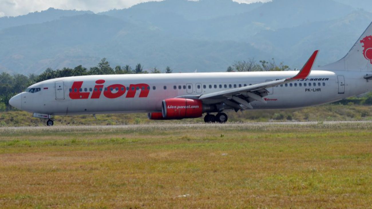 Un avión de "Air Lion" se estrelló frente a las costas de Indonesia.