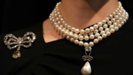 tras-200-anos-en-la-oscuridad-subastan-joyas-de-la-reina-maria-antonieta