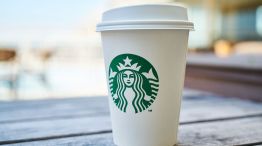 Starbucks busca contentar a sus clientes.