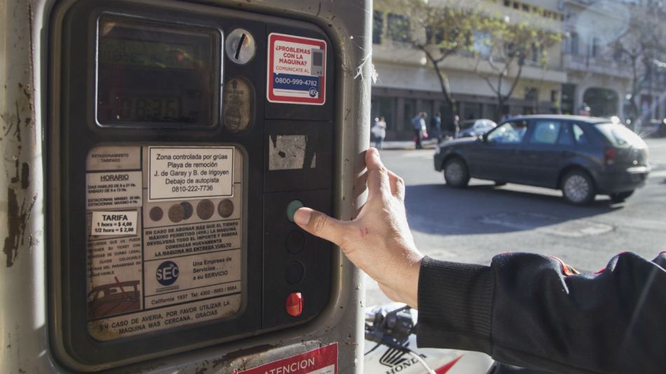 El 45 por ciento de las calles tendrán estacionamiento regulado.