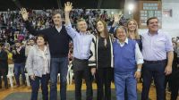 En campaña. Los candidatos bonaerenses de Cambiemos en 2017 junto a Macri y Vidal.