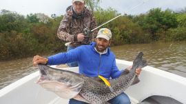 Pese a sufrir un clima muy variable, se obtuvieron surubíes de un tamaño impresionante, como hace muchísimos años que no se veían.
