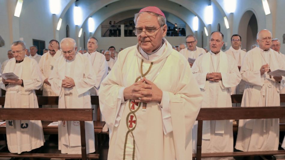 El obispo de San Isidro, Oscar Ojea, durante la 116° Asamblea Plenaria de la Conferencia Episcopal Argentina (CEA).