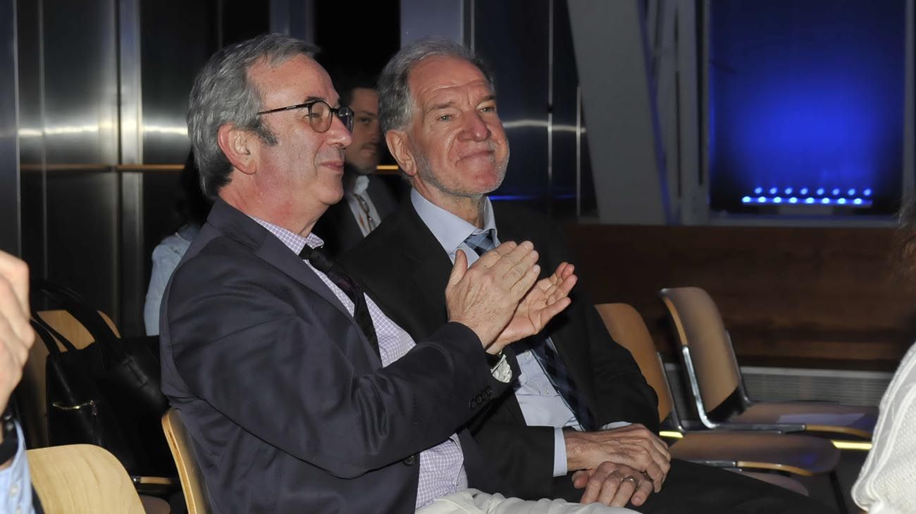 Jorge Sigal junto a Hector D´Amico en la entrega de los Premios Perfil 2018