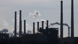 Views of A POSCO Steel Mill Ahead of 4Q Earnings