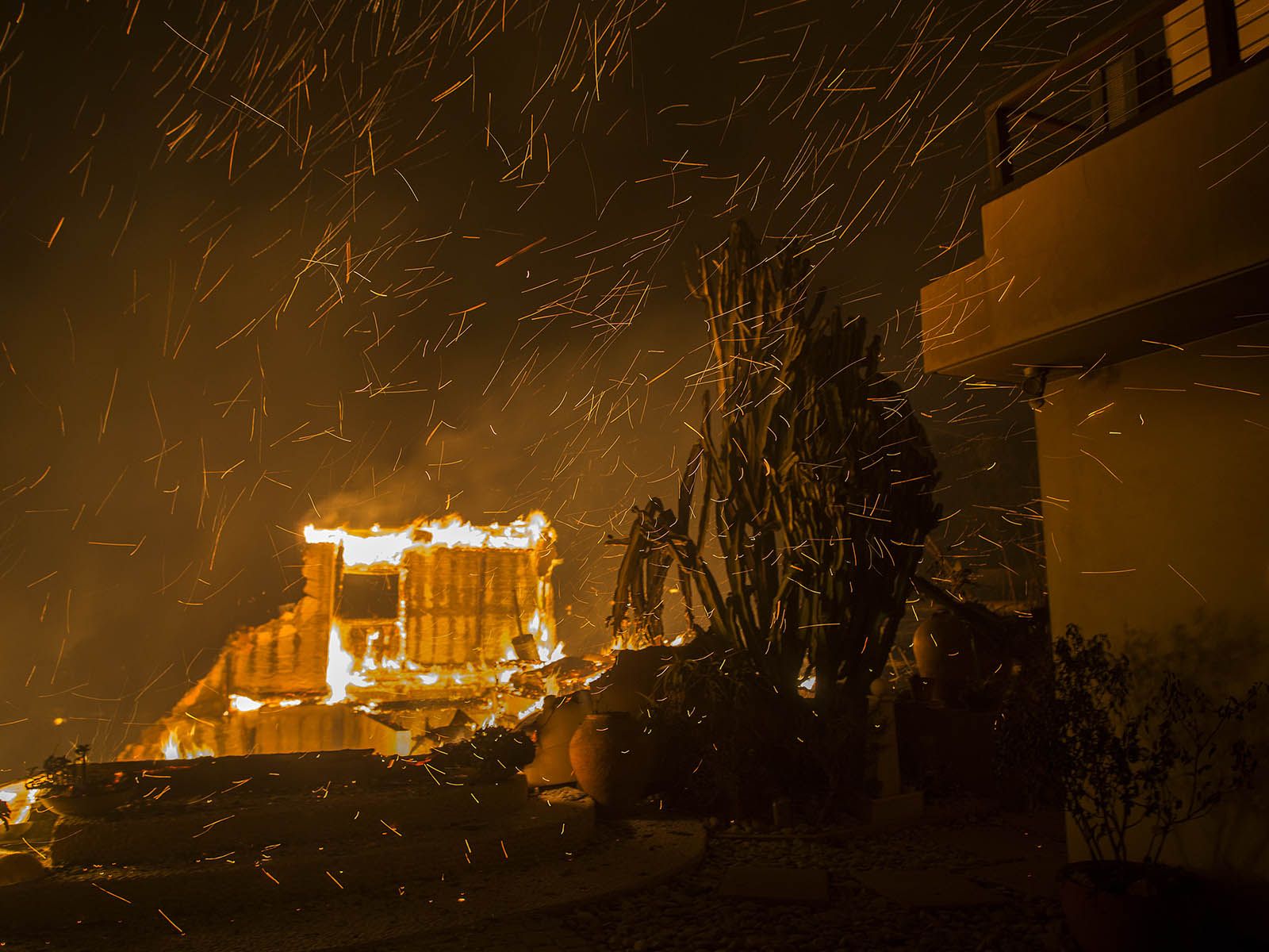 Incendios masivos en Estados Unidos.