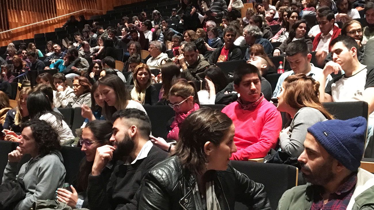 En el Festival Basado en Hechos Reales hubo más de 2000 participantes en las mesas y paneles de las tardes y noches.