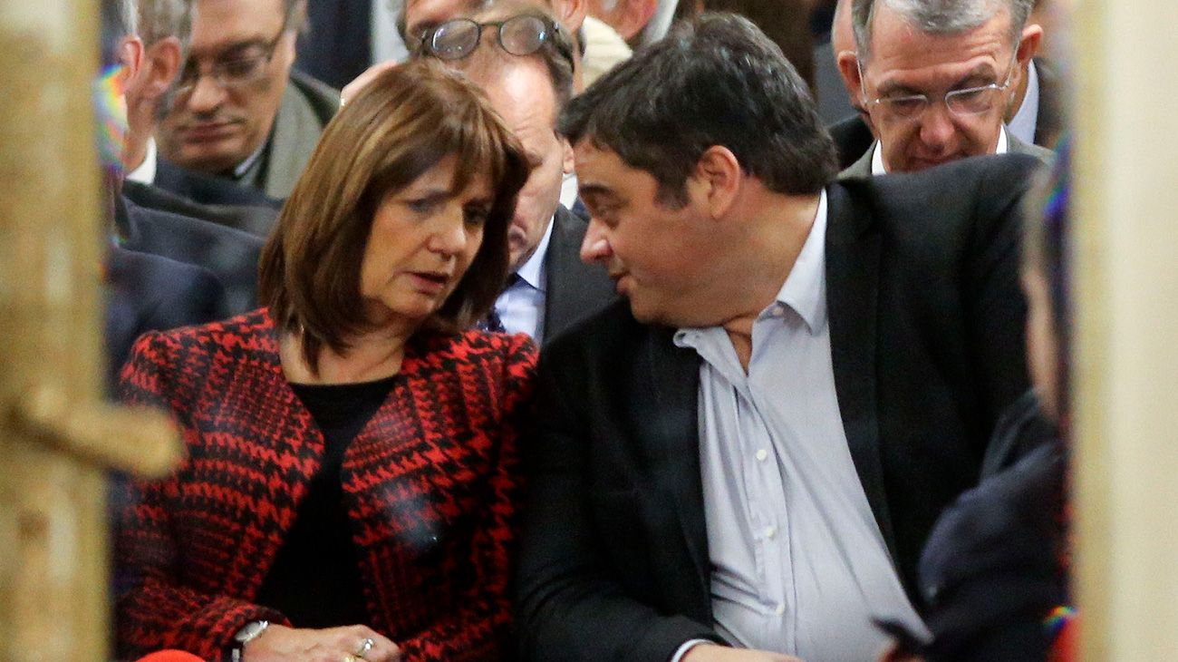 Jorge Triaca junto a la Ministra de Seguridad Patricia Bullrich.