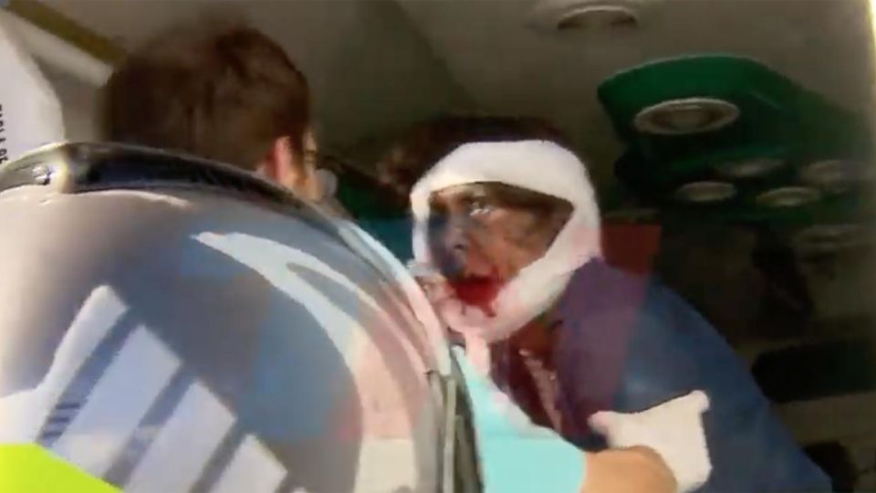 Señora herida en la explosion de un artefacto casero en el cementerio de recoleta