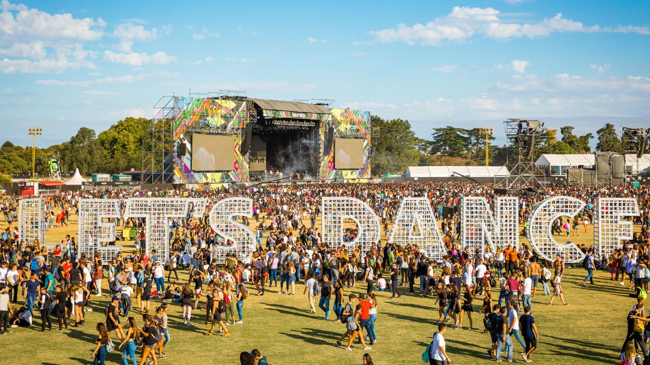 Lollapalooza Argentina reúne lo mejor de la música, el arte, la moda y la gastronomía.