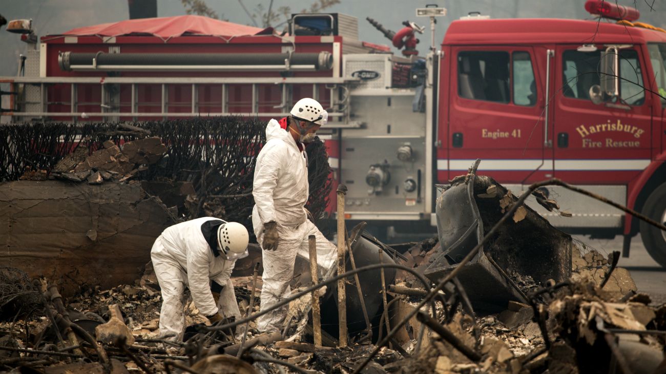 Nadie conoce el paradero de 600 personas tras los mortales incendios en California | Perfil