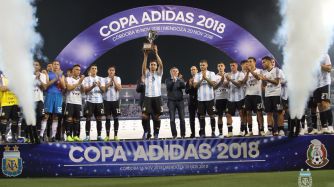 Argentina-México, Kempes