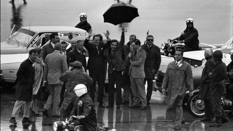 Imagen icónica: El primer regreso de Perón después de 17 años en el exilio.