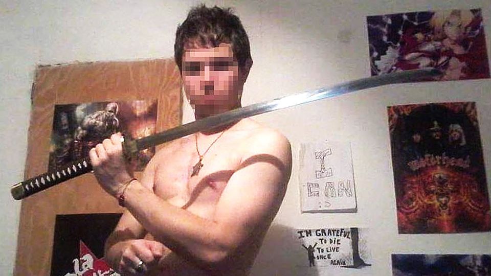 Acusado. Jonathan tiene 27 años. Asesinó a su familia a cuchillazos.