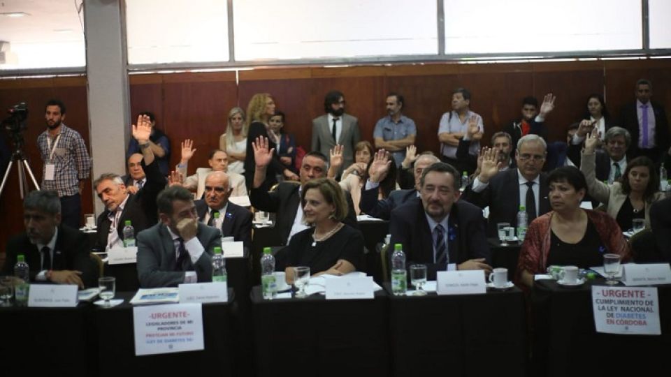 RECHAZO. El juecismo no acompañó el homenaje a De la Sota en Río Cuarto.