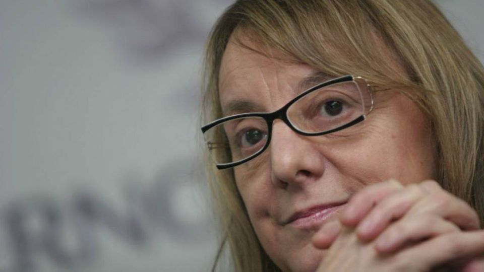 Alicia Kirchner instruyó a cada sector de su gobierno a no superar para este año una pauta salarial de $ 2.000,00.