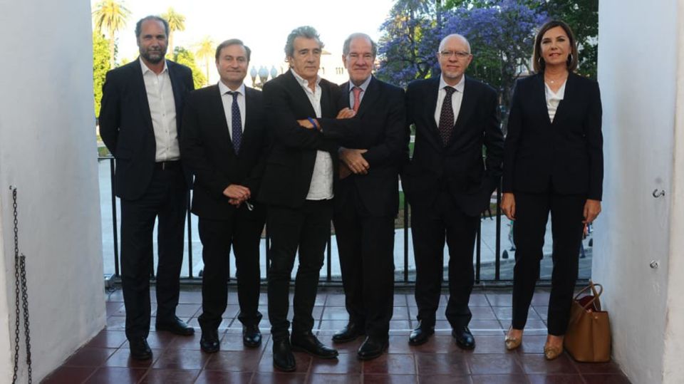 Carlos Guyot, Néstor Sclauzero, Héctor D'Amico, Jorge Fernández Díaz, Liliana Parodi.