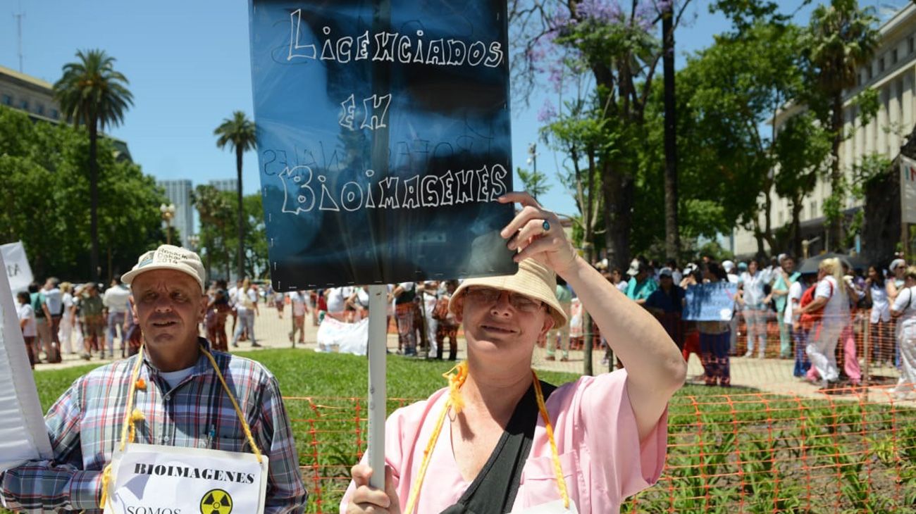 Marcha de la salud en Plaza de Mayo