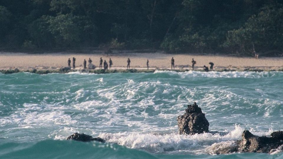 Sentinel Norte es el hogar de la que es probablemente la última tribu sin contacto exterior en todo el mundo, residente de la isla desde la Edad de Piedra.