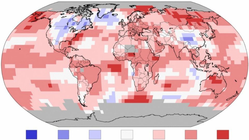 Las temperaturas cálidas más notables en el ámbito terrestre se presentaron en el hemisferio norte, específicamente en el centro y este de Rusia y Alaska