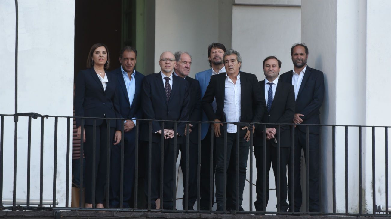 L. Parodi, D. Hadad, J. Fernández Díaz, H. D'Amico, C. De Elía, R. Roa, N. Sclauzero, C. Guyot.