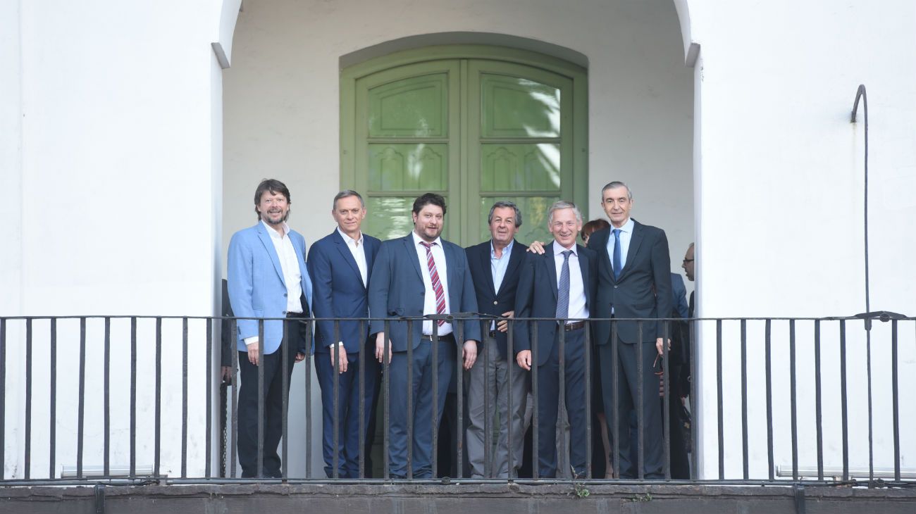 C. De Elía, M. Bonelli, N. Wiñaski, J. Porta, M. Longobardi, N. Castro.