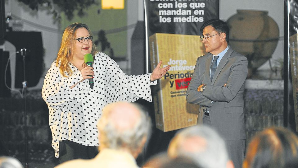LEY DE MEDIOS: su mentora, Graciana Peñafort, crítica de los medios en el Cabildo Abierto de Periodistas.