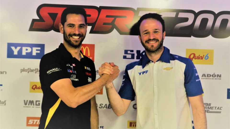 Mano a mano. Ardusso (Renault) y Canapino (Chevrolet) definen el título.